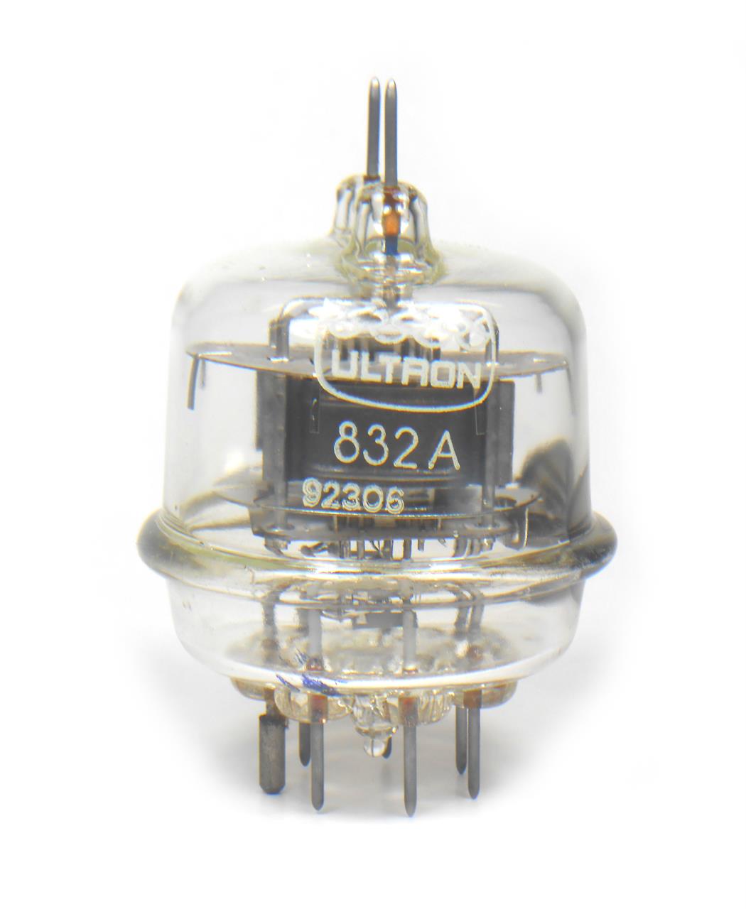 Válvulas pentodos de baixa potência para transmissores com soquete compactron de 12 pinos - Válvula 832A / QQE04/20 Ultron
