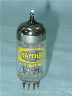 Válvula ECC81/12AT7 Raytheon